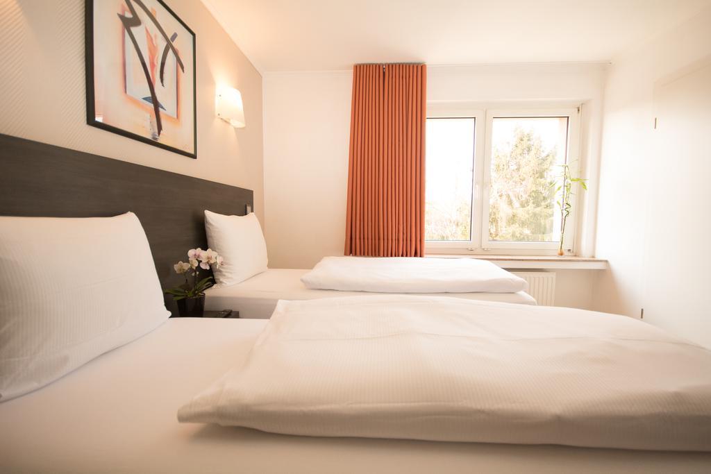 Bivius Hotel Restaurant Luxembourg Strassen Exteriér fotografie